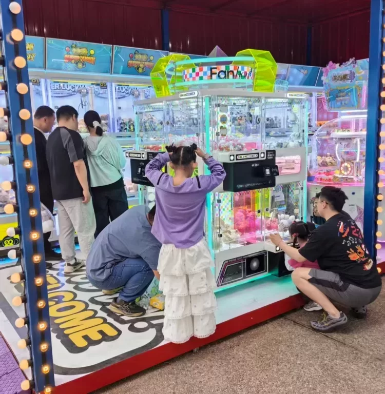 Popular Claw Machine···