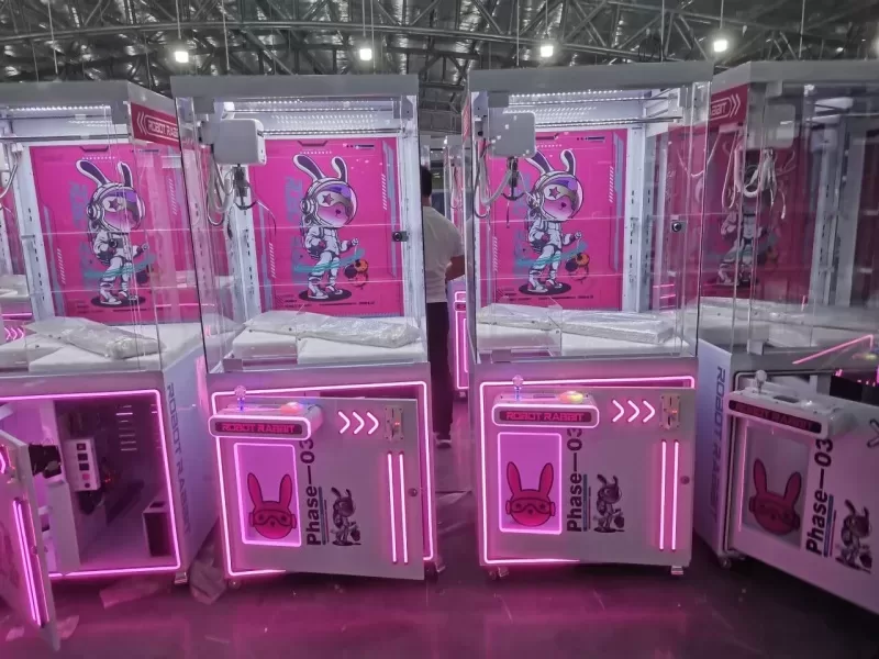 Claw Crane Game Machine Commercial Prize Equipment 2.jpg