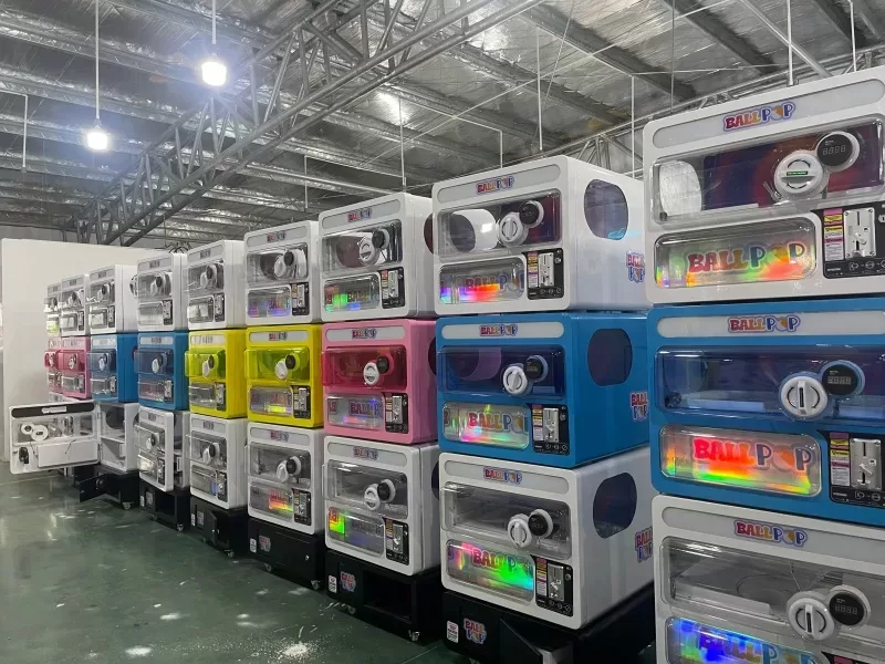 arcade capsule toy vending equipment