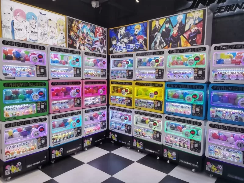 smart gashapon vending machine
