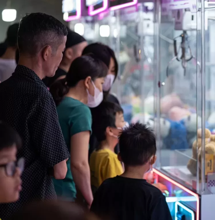 How to Start a Claw Machine Store from Zero? FanHong Animation Turnkey Full Workflow